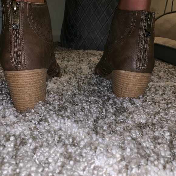 Brown booties! - Picture 3 of 3